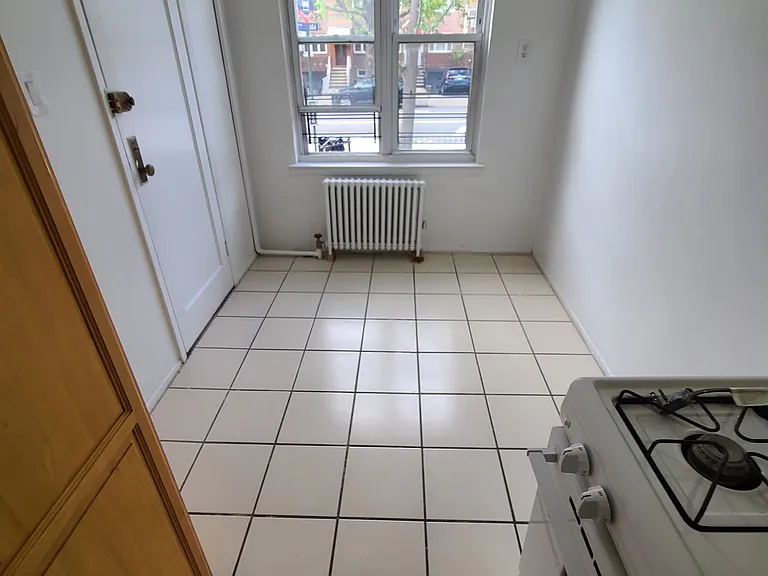 14014 Jewel Ave #1 — Photo 9