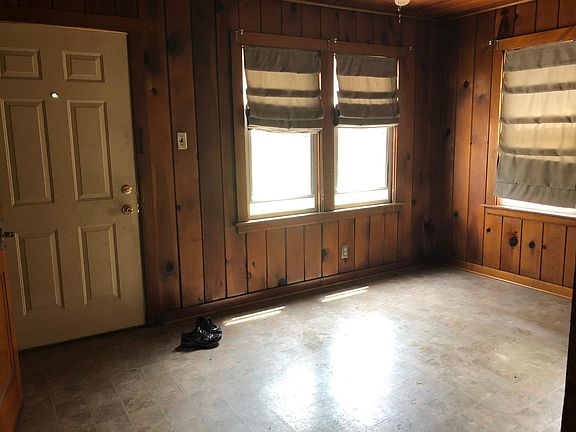 2nd image of 1512 Lake Ave #1