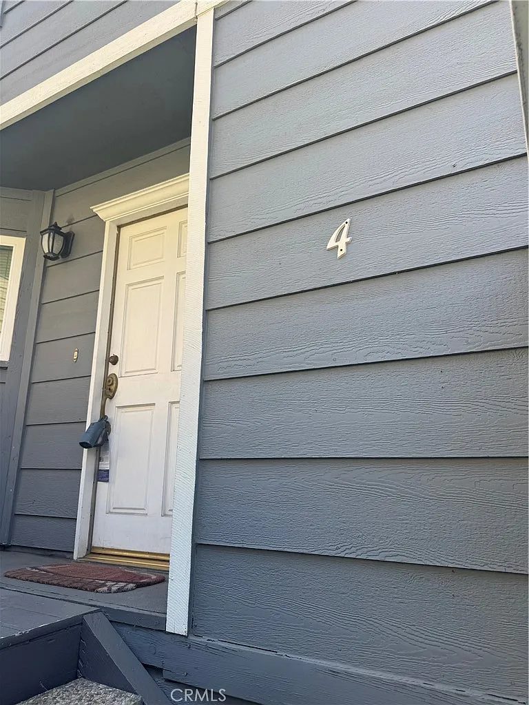 2 bed, 2.5 bath, 1182 sqft, $3,300 — Photo 4