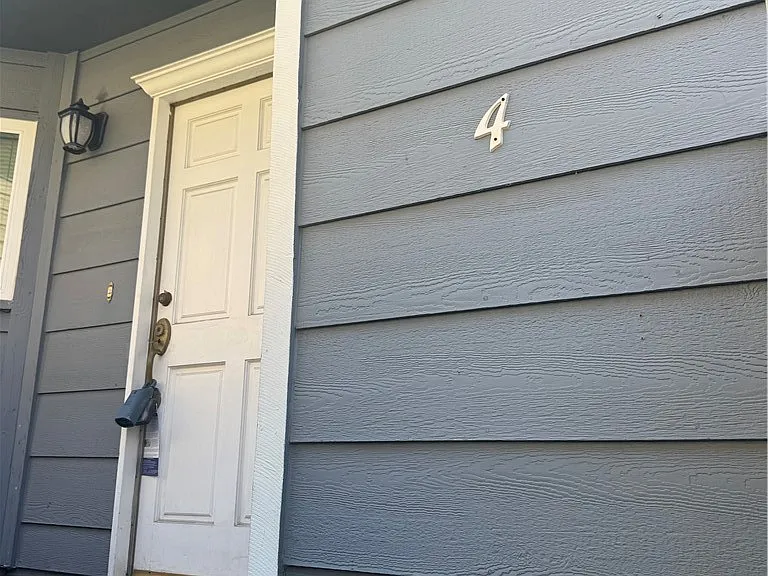 76 N Sierra Bonita Ave #4 — Photo 4