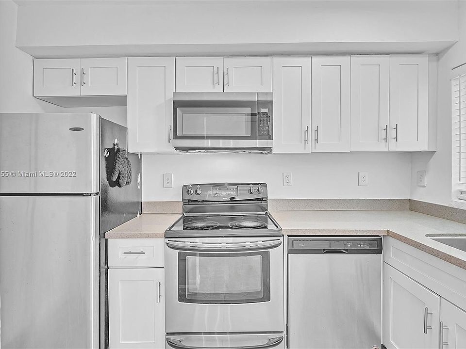 1st image of 205 NW 84th St #205