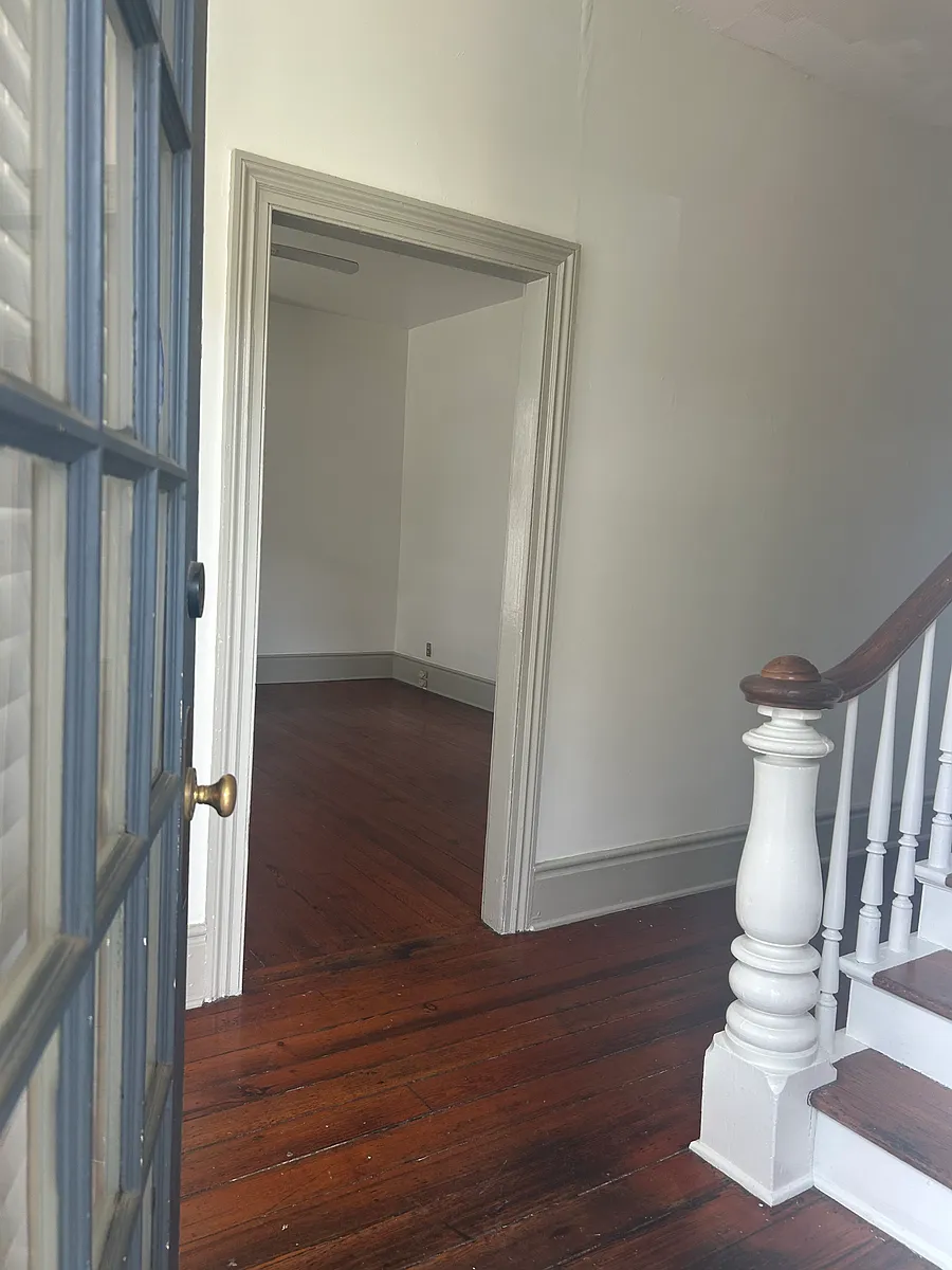 Building Photo - 418 4th St #B