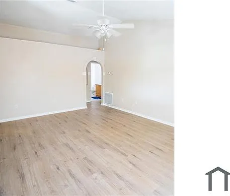 8696 Foley Dr — Photo 4
