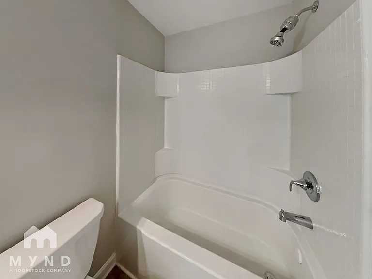 541 Lanier Ct — Photo 21