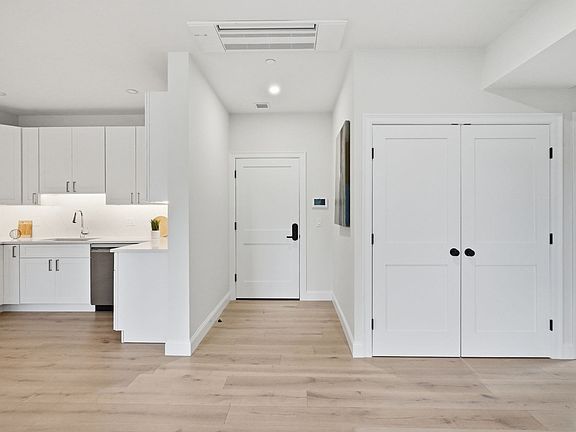 5th image of 66 Tileston St #8