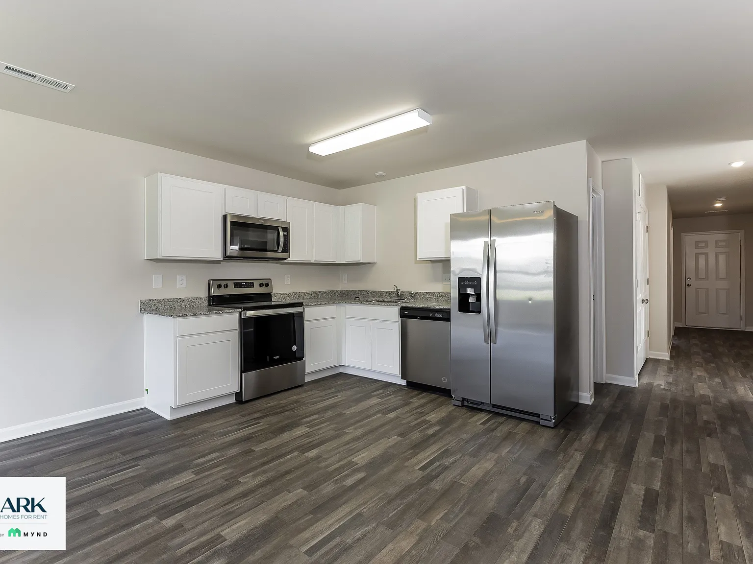 4 bed, 2.0 bath, 1209 sqft, $1,424 — Photo 4