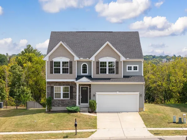 8158 Valley Crossing Dr, Cincinnati, OH 45247
