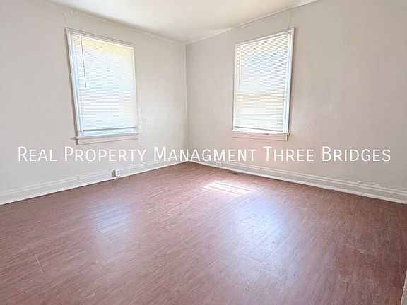 4th image of 8344 Eton Pl