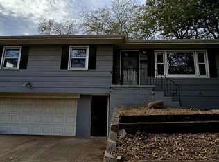 2851 S Cypress St, Sioux City, IA 51106