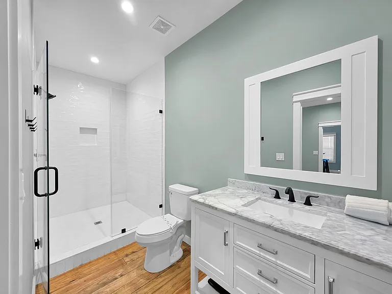 1032 Sunset Cir W — Photo 34