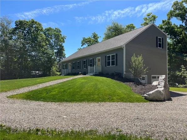 35-37 Glendale Ave, Tiverton, RI 02878