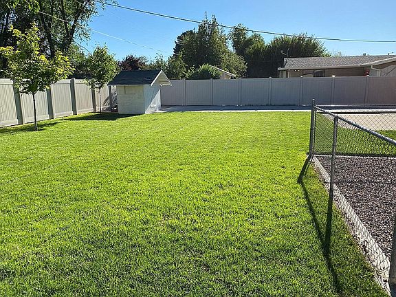 Rear Yard 2