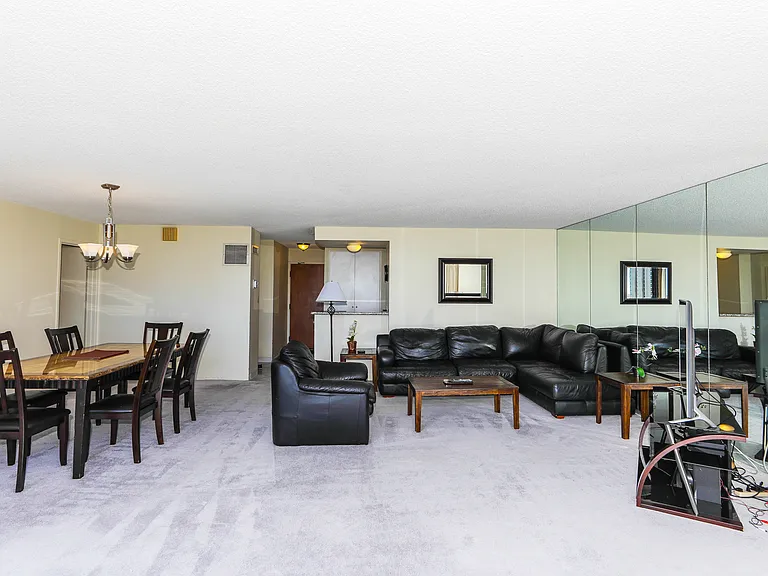 1910 Ala Moana Blvd #21B — Photo 19
