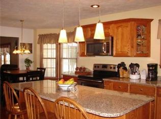 2130 Overly Dr, Saint Albans, WV 25177