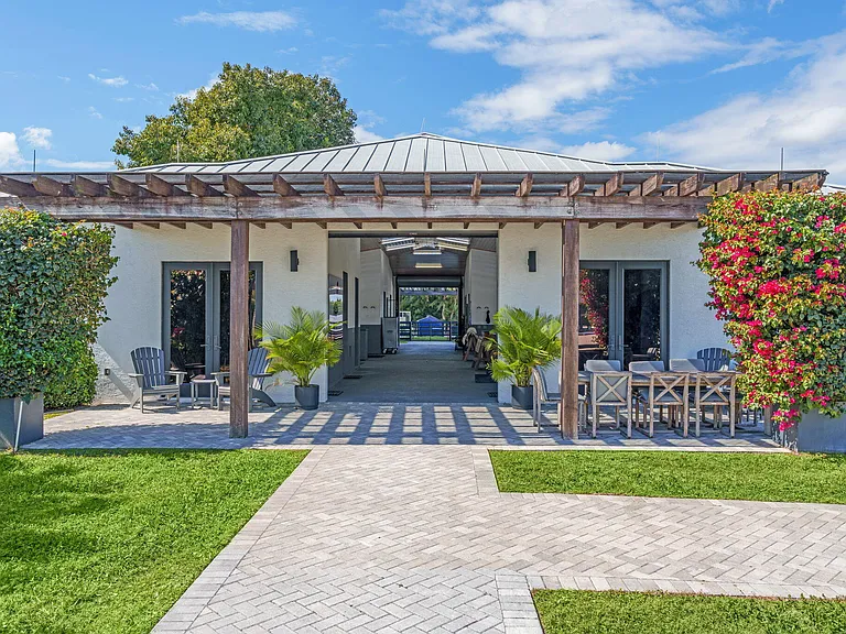 13155 Southfields Rd — Photo 10