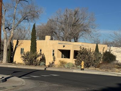 423 Richmond Dr SE, Albuquerque, NM, 87106