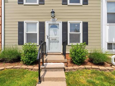 37281 Charter Oaks Blvd, Clinton Township, MI, 48036