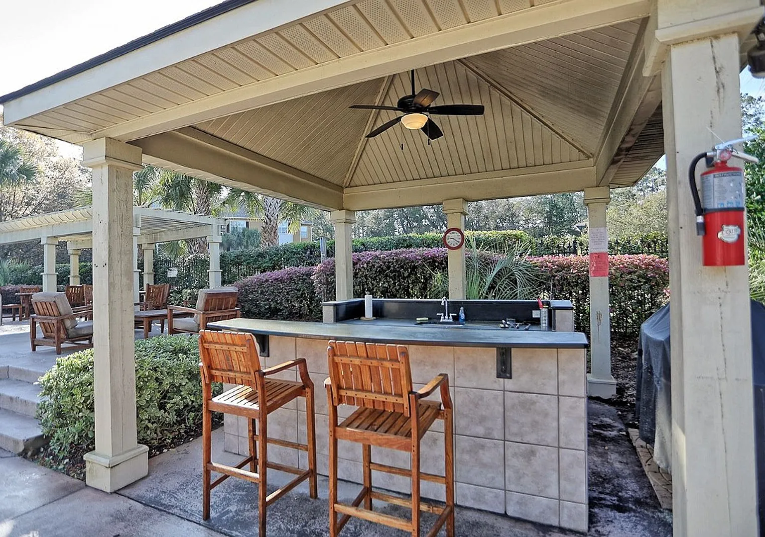 Charming 1 bedroom 1 bathroom Wilmington Island — Photo 3