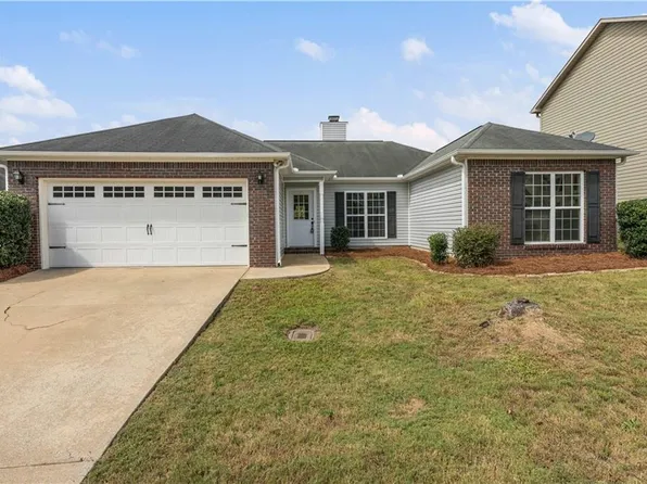 3007 Nancy Dr, Phenix City, AL 36870