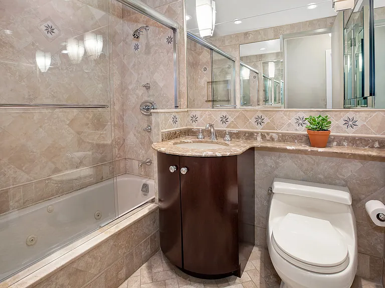 205 E 63rd St #11E — Photo 12