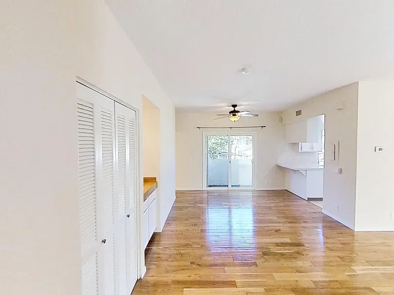 226 Monterey Rd #B — Photo 2