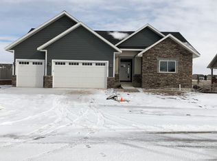 469 Bluebird Ln, Sheridan, WY 82801