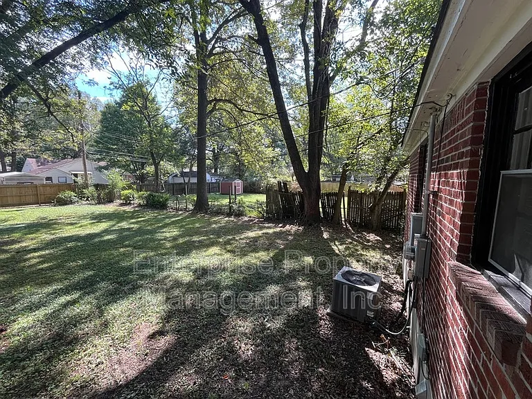 792 Saint Nick Dr — Photo 19