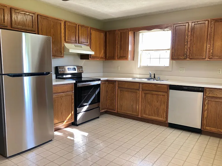 5869 Julien Rd — Photo 13