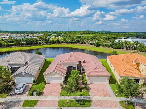 2nd image of 15650 Aurora Lake Cir