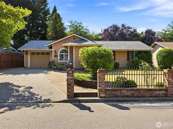 33233 36th Ave SW, Federal Way, WA 98023