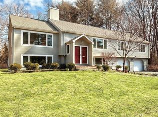 130 Worthen Rd, Lexington, MA 02421