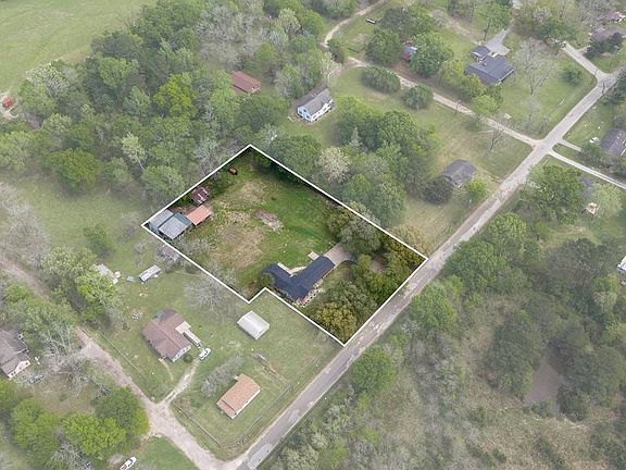 4th image of 412 W Walnut St