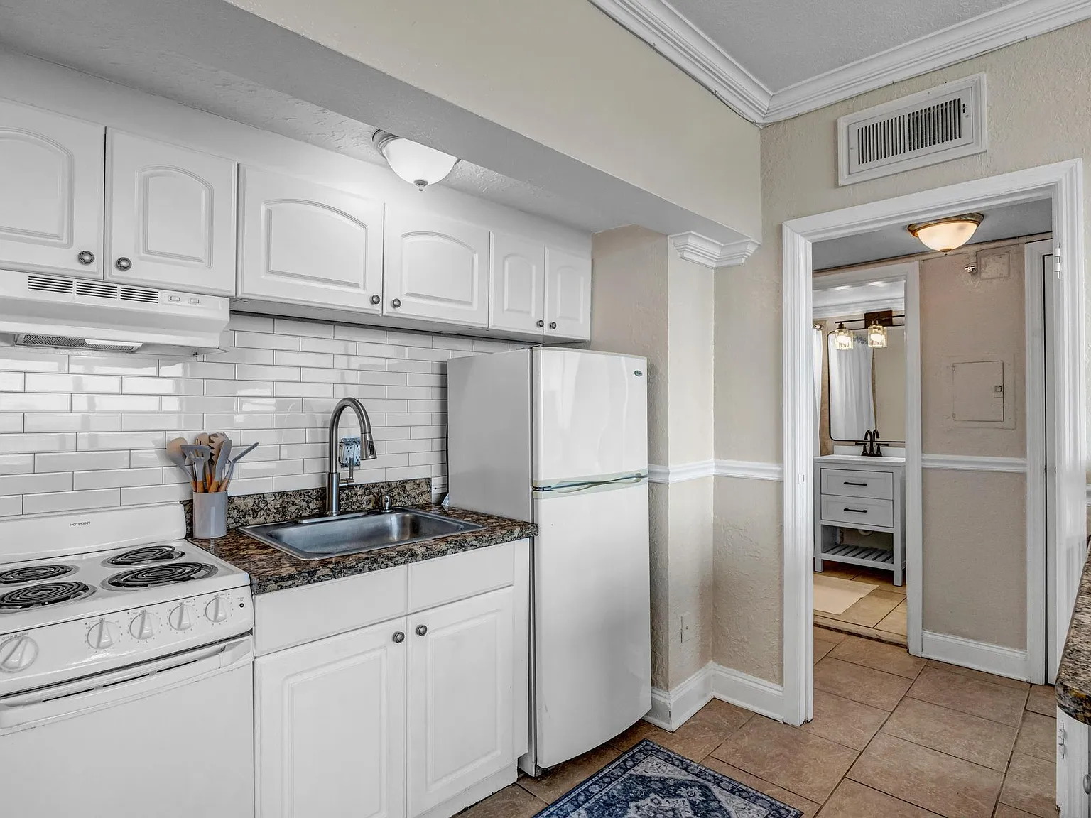 1 bed, 456 sqft, $1,250 — Photo 4