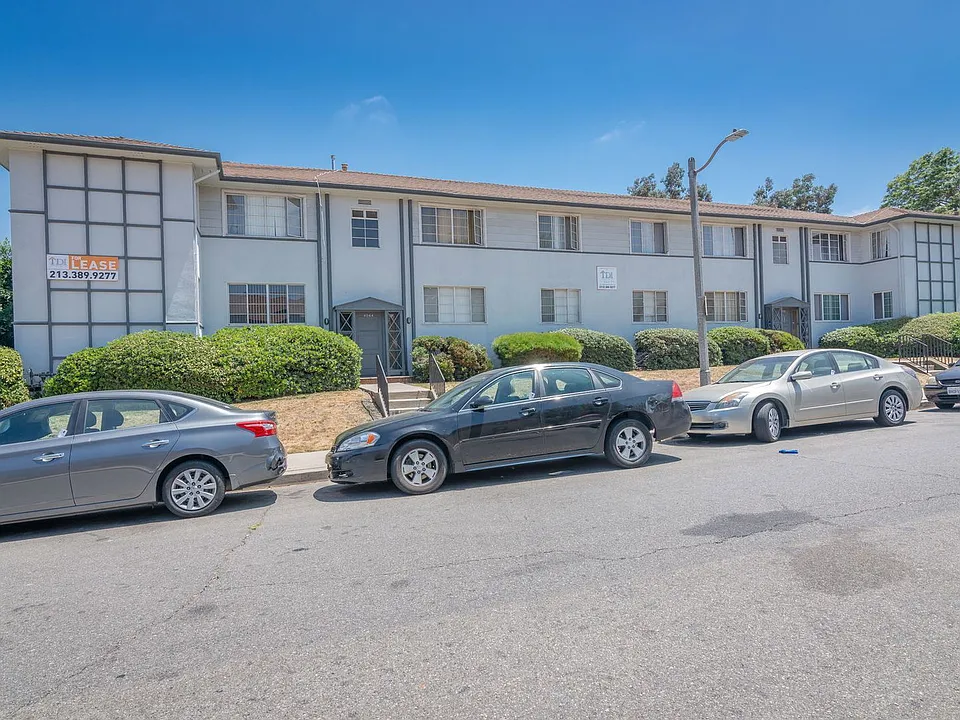 4044 West Blvd #AA