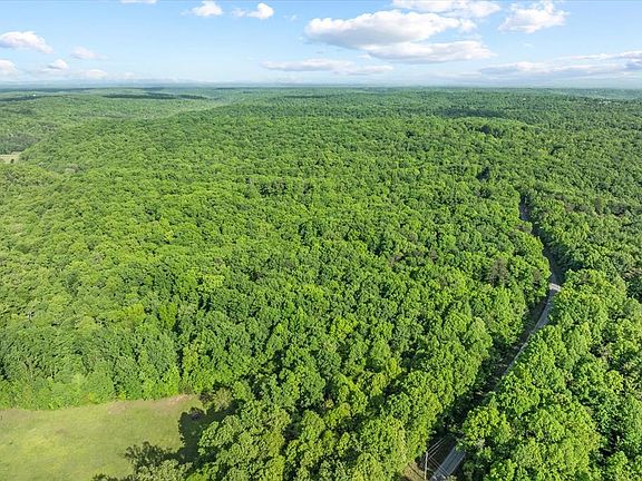 3rd image of 483 Honey Springs Rd