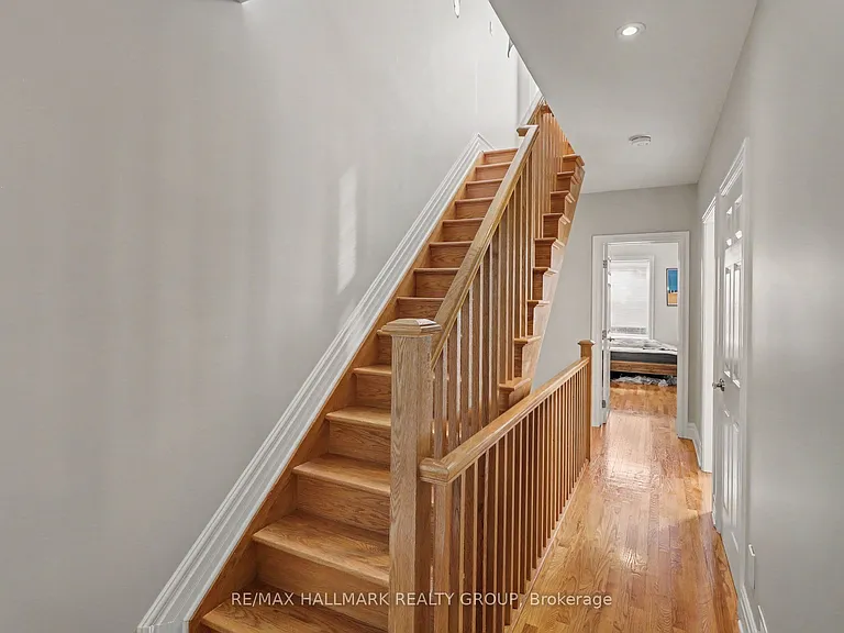 34 Lewis St — Photo 12