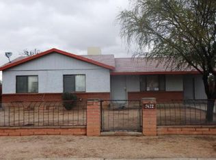 7472 W Calle Lerdo, Tucson, AZ 85757