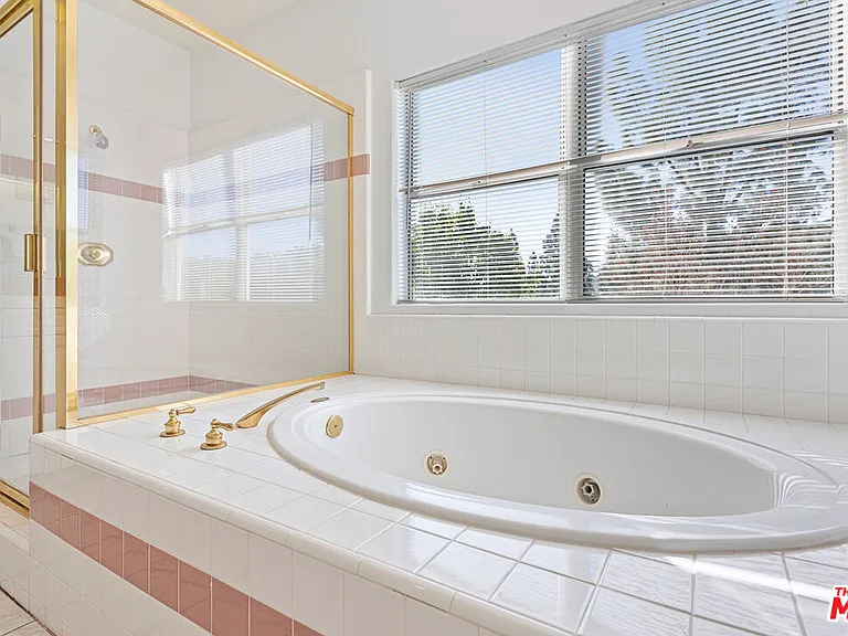 24310 Belford Ct — Photo 50