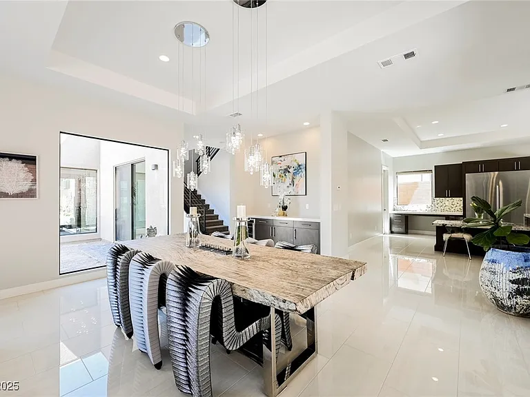 19 Garden Rain Dr — Photo 6