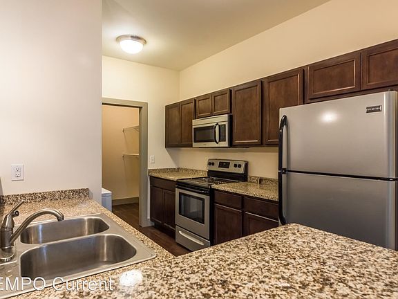 5th image of 631 N College Ave #A