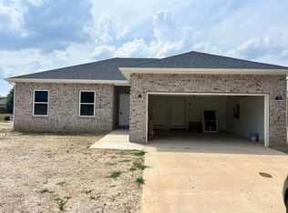 1125 S Mission Ave, Bolivar, MO 65613