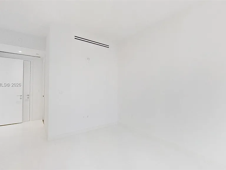 300 Biscayne Boulevard Way #506E — Photo 6