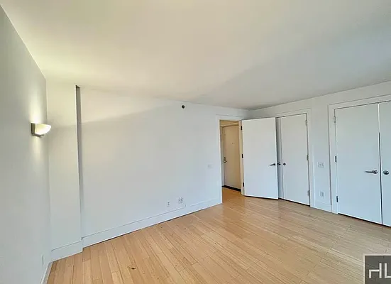 Rented by Highline Residential | media 62