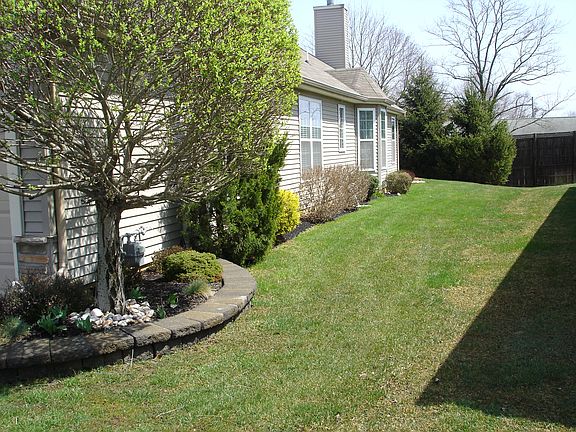 2nd image of 41 Enclave Blvd