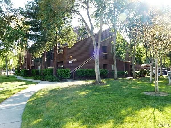 1st image of 1118 Yarwood Ct