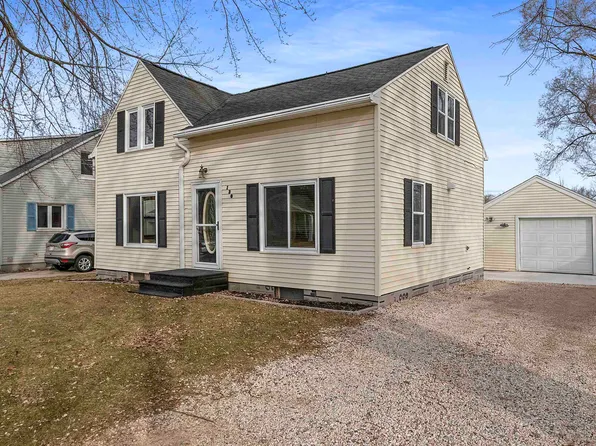 130 E Pine St, Denmark, WI 54208