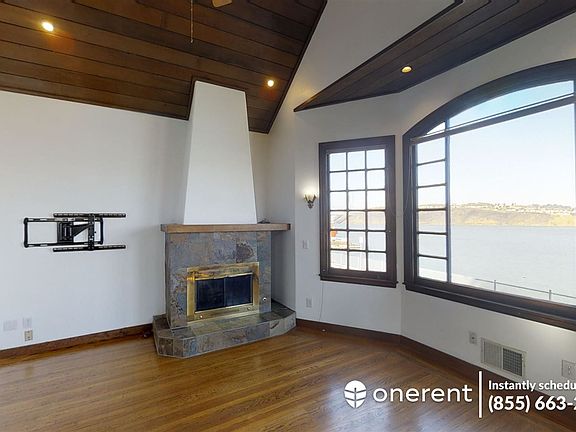 2nd image of 405 Loring Ave