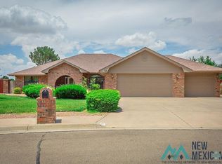 17 Granite Cir, Roswell, NM 88201