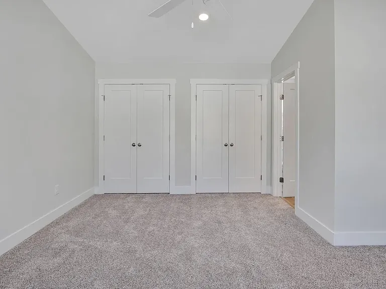 2866 Worth Dr — Photo 10