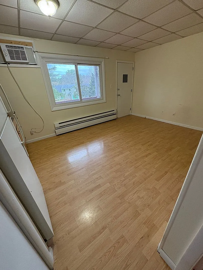 1328 Dreher Ave — Photo 3